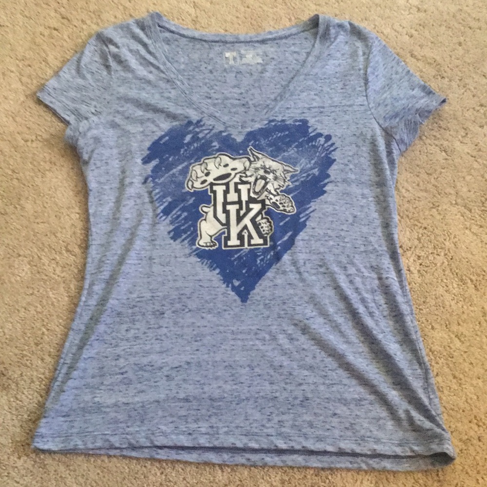 UK Wildcats V-Neck